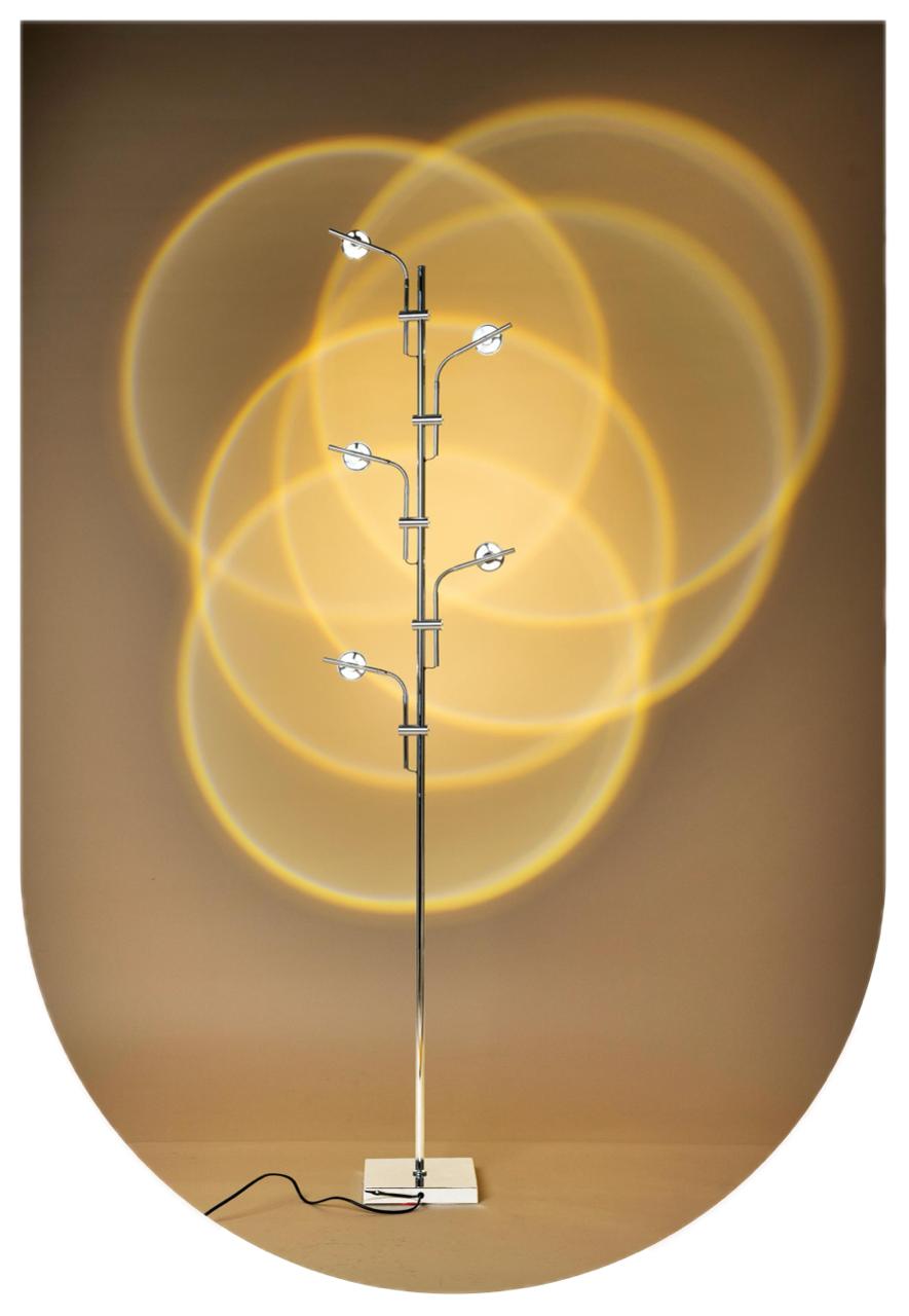 FLOOR LAMP